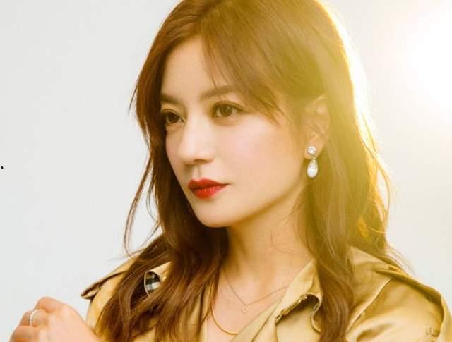 赵薇这个瓜怎么吃,如何品鉴这位明星的娱乐圈风云