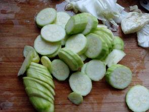 晚上吃半个小瓜